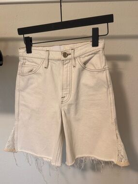 FRAME White Denim Shorts w/ Lace Detail | Size 23